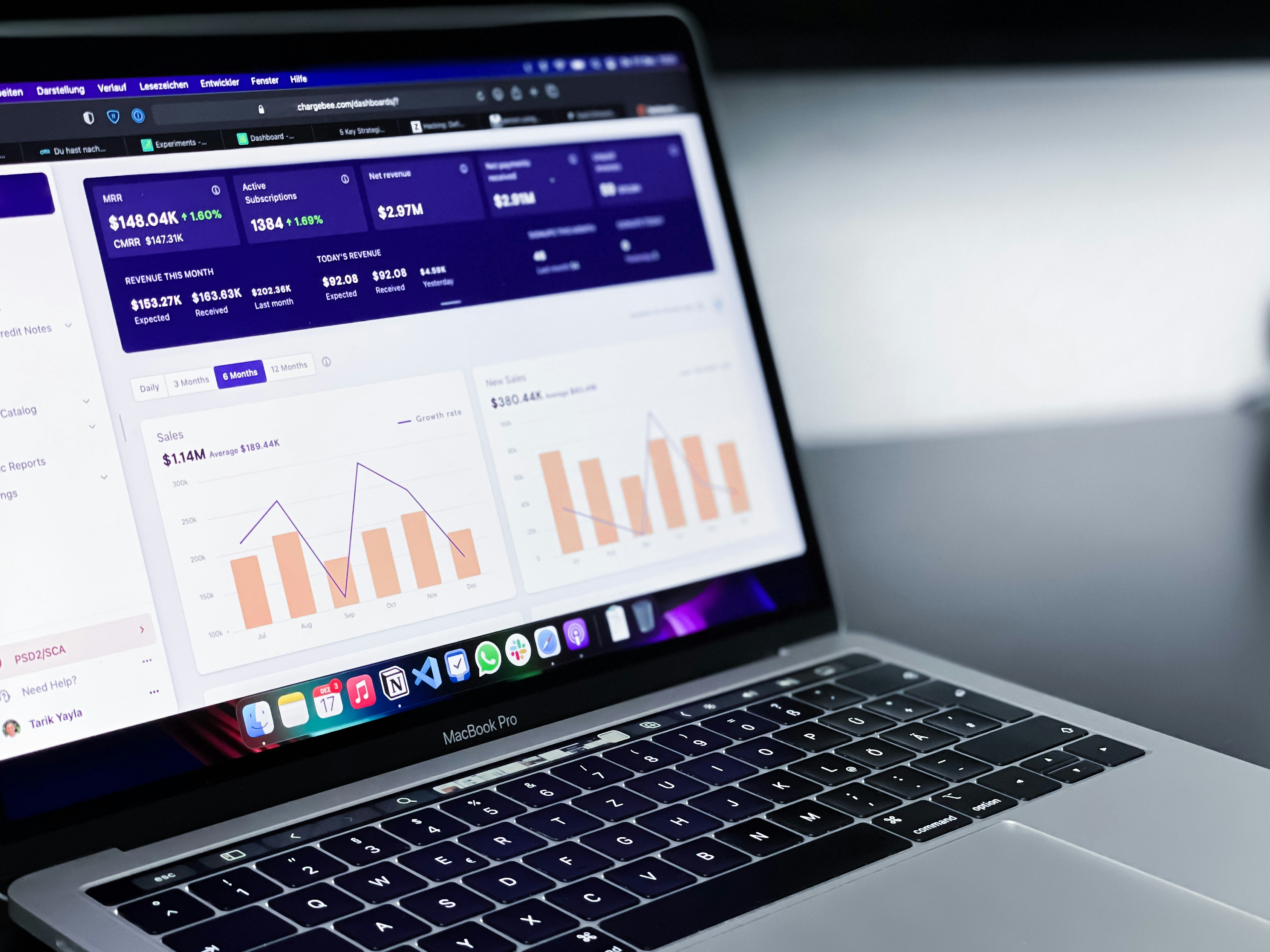 Dental practice cash flow dashboard generated by Claude AI showing 90-day forecast and payroll analysis