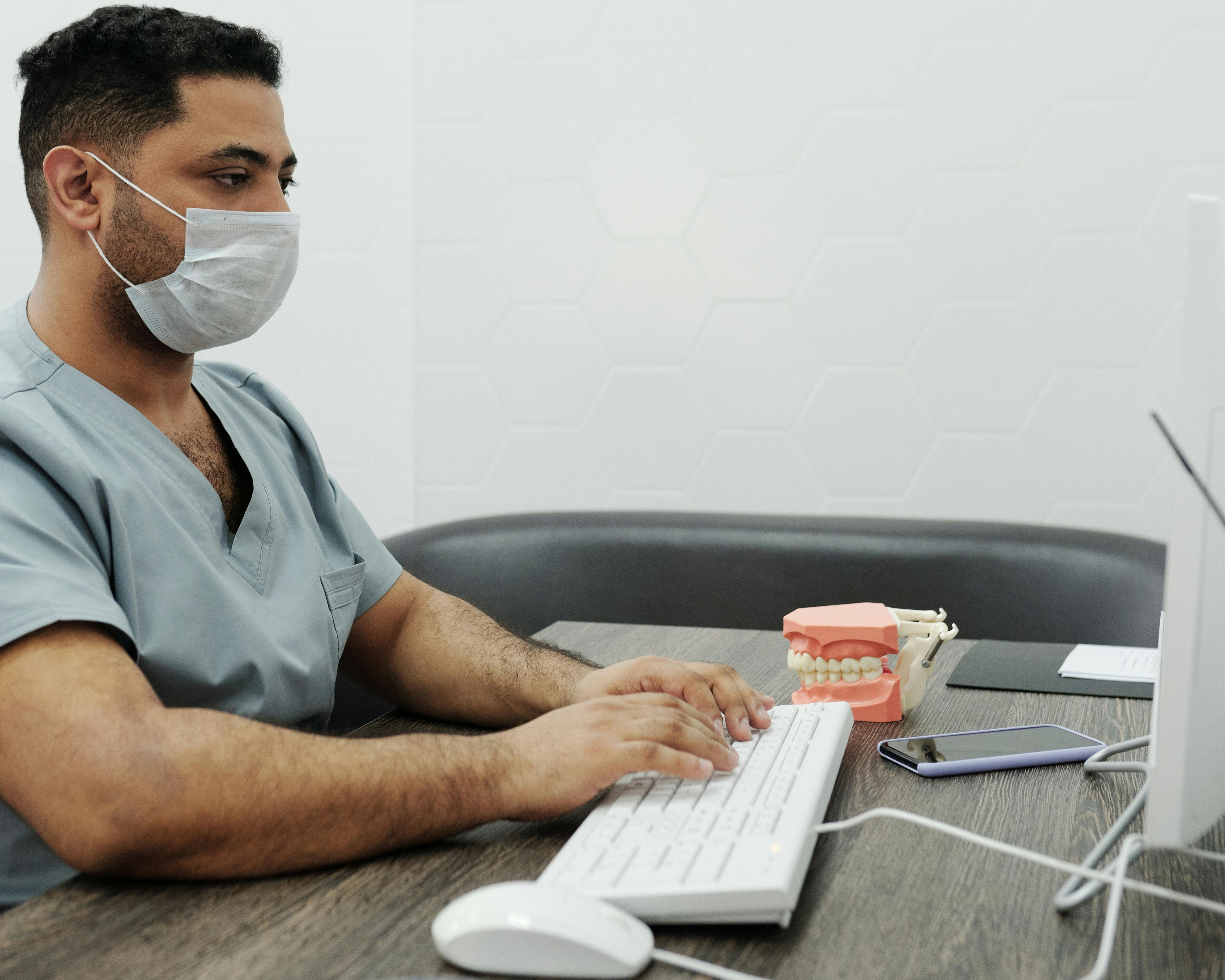 How Dentists Can Use Claude AI to Run a Smarter Practice (2026 Guide)